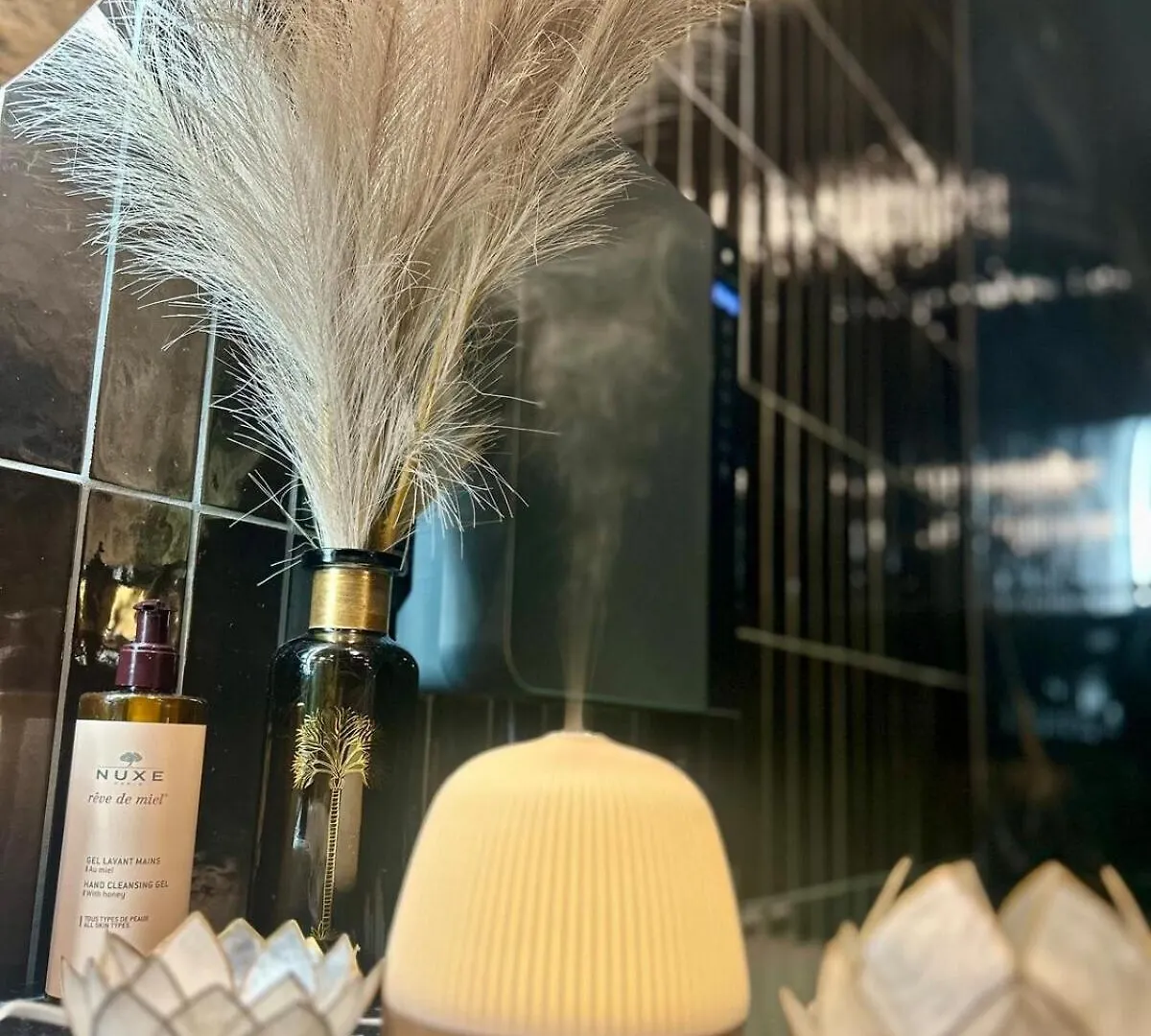아파트 Host Inn Bien-Etre Spa Jacuzzi Downtown 리옹